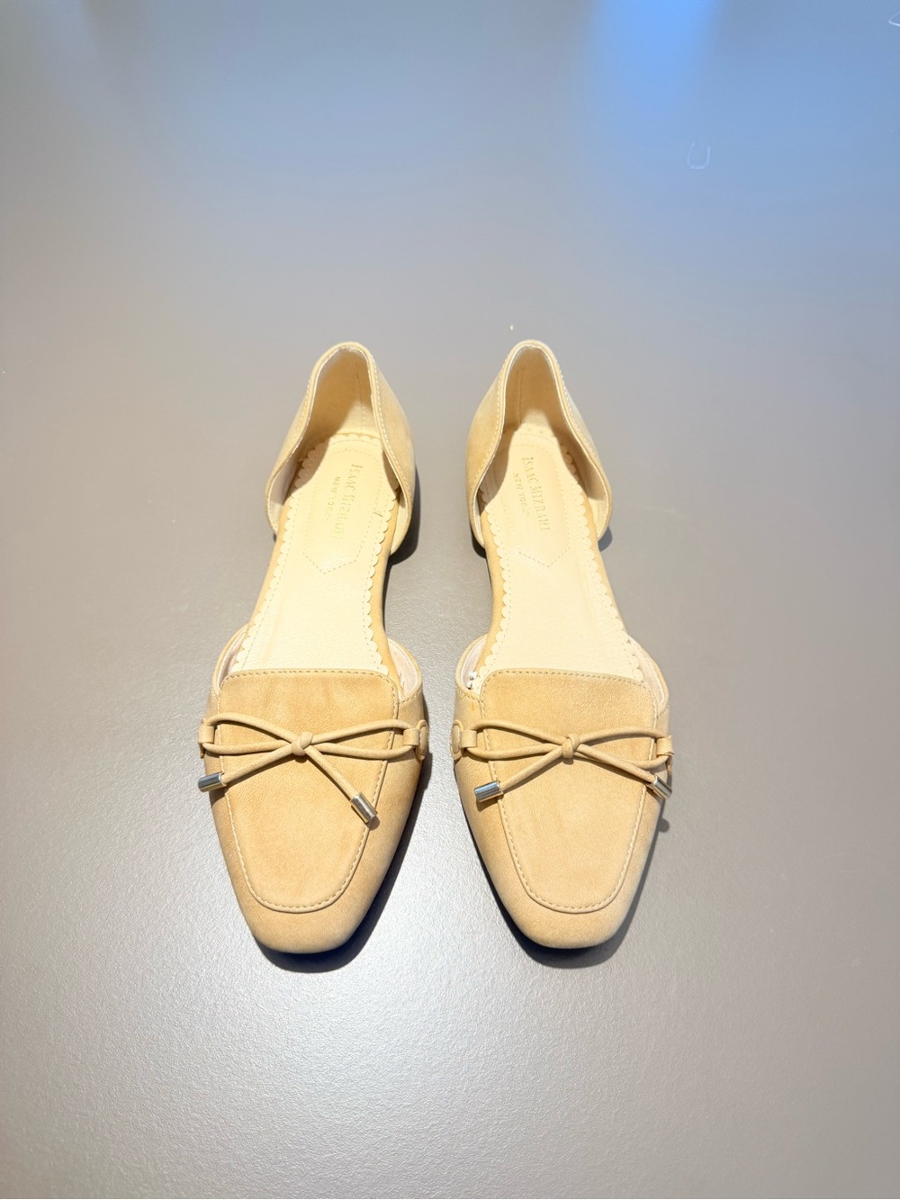 Isaac Mizrahi Tan D'Orsay Loafers with Bow Accent Size 7.5 - Picture 2 of 11